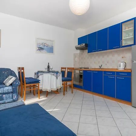 Apartmani Adria Lila Crikvenica Dramalj Exterior photo