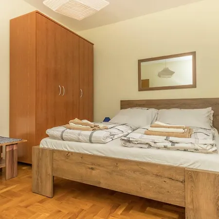Apartmani Adria Lila Crikvenica Dramalj Exterior photo
